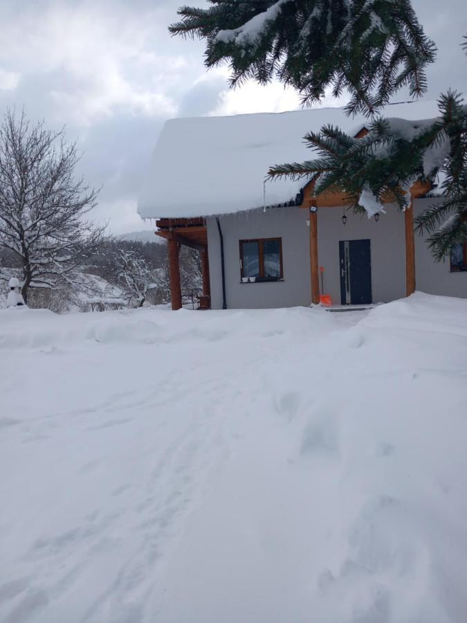 Baza Noclegi Bieszczady Ustrzyki Dolne Exterior photo